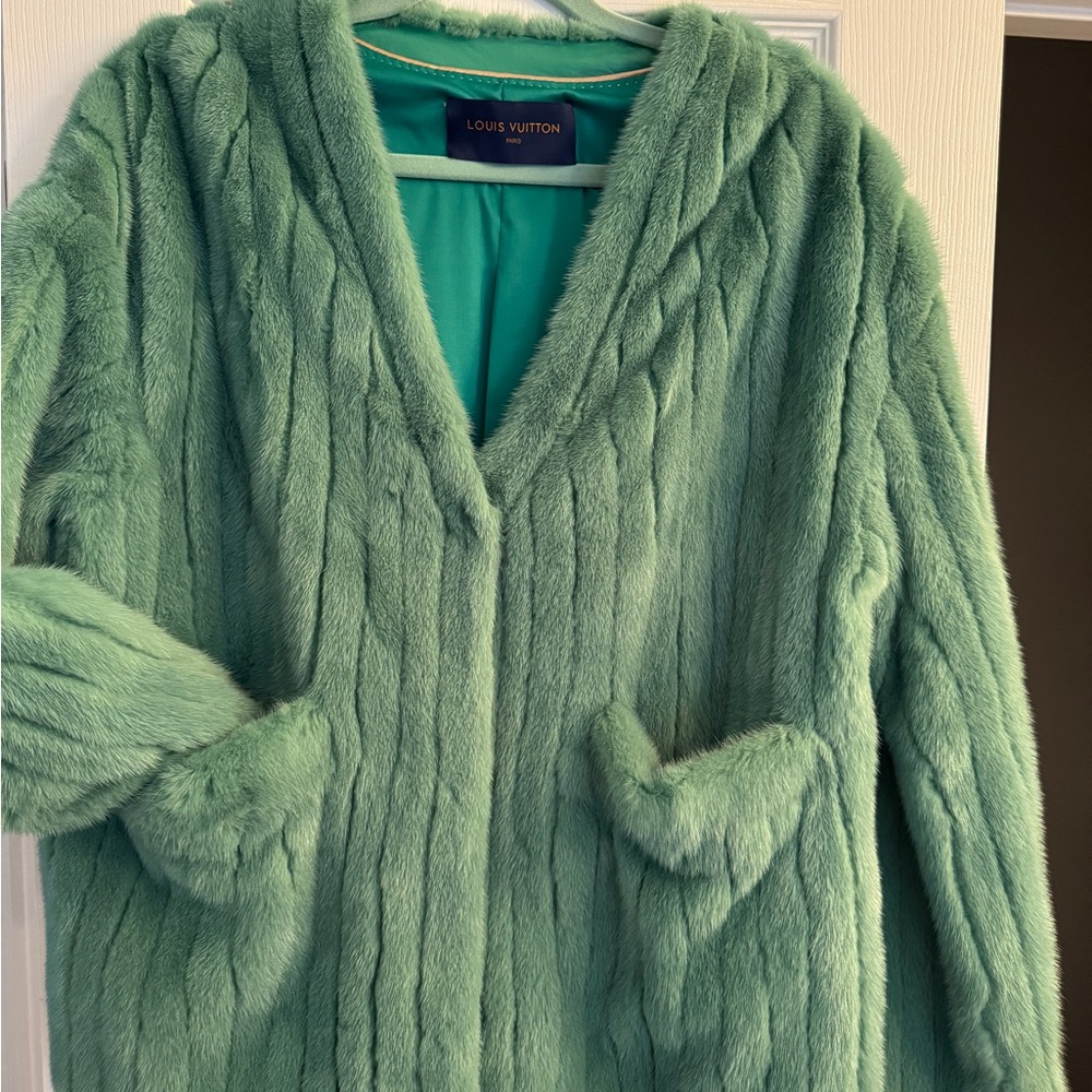 Louis Vuitton Green mink Fur Coat